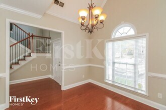 54 Village Park Dr in Newnan, GA - Foto de edificio - Building Photo