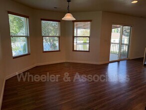1584 W Galbraith Ln in Kaysville, UT - Building Photo - Building Photo