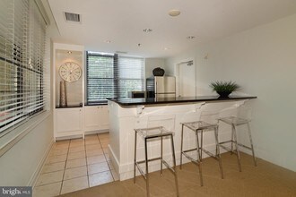 1830 Fountain Dr-Unit -501 in Reston, VA - Building Photo - Building Photo