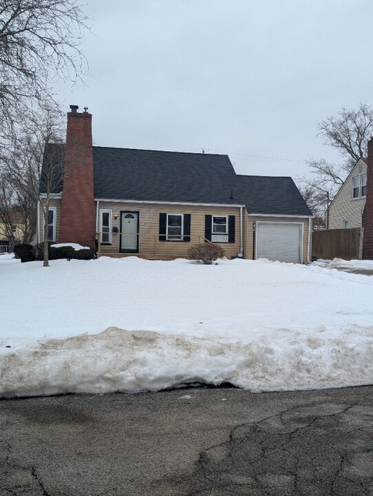 1433 Westview Dr NE in Warren, OH - Building Photo