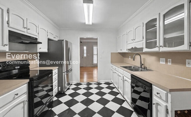 1050 Independence Ct in Alabaster, AL - Building Photo - Building Photo