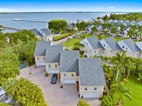 819 James St in Ft. Myers, FL - Building Photo