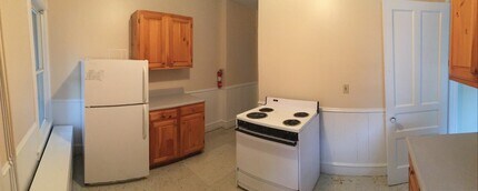 11 Hickok Pl in Burlington, VT - Building Photo - Building Photo