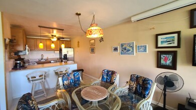 787070-7070 Ali‘i Dr in Kailua Kona, HI - Building Photo - Building Photo