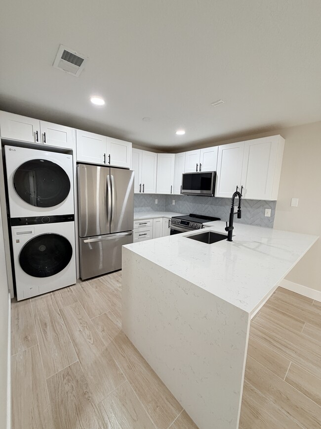 property at 1440 Sheafe Ave NE
