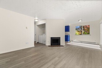 17 SE 62nd Ave in Portland, OR - Building Photo - Building Photo