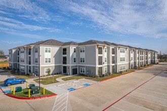 The Laurel at Blackhawk 55+ in Houston, TX - Building Photo - Building Photo