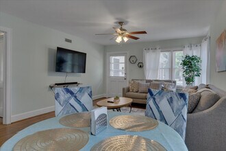 1001 Watts St in Durham, NC - Building Photo - Building Photo