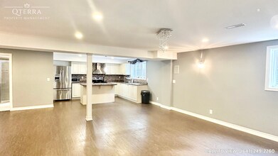 6 Bignell Cres in Ajax, ON - Building Photo - Building Photo