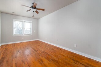 2125 Andover Ct in The Village, OK - Building Photo - Building Photo