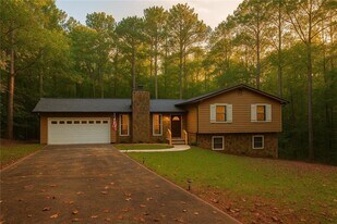 714 Clarke Trail in Dacula, GA - Building Photo