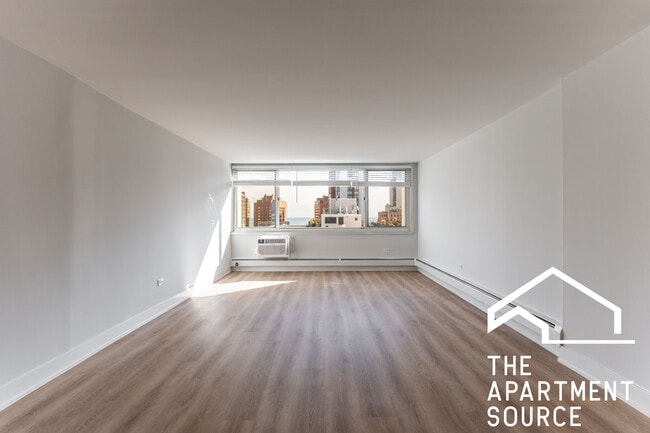 1344 N Dearborn St in Chicago, IL - Foto de edificio - Building Photo