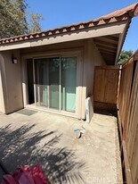 14172 Raintree Rd in Tustin, CA - Building Photo