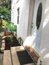 813 NE 22nd Dr in Wilton Manors, FL - Building Photo - Building Photo