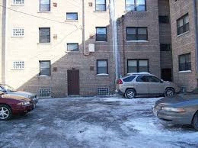 7770-78 S South Shore Drive Chicago, IL 6 in Chicago, IL - Building Photo - Building Photo