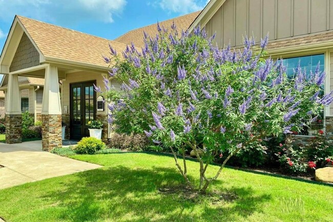 Townhomes at Hamilton Ridge in Tyler, TX - Building Photo - Building Photo