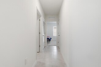 1732 Shadow Trce Wy in DeLand, FL - Building Photo - Building Photo