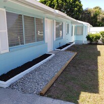 2061 50th Avenue, Unit House in Vero Beach, FL - Building Photo