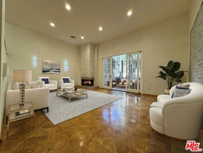 property at 5279 Newcastle Ave