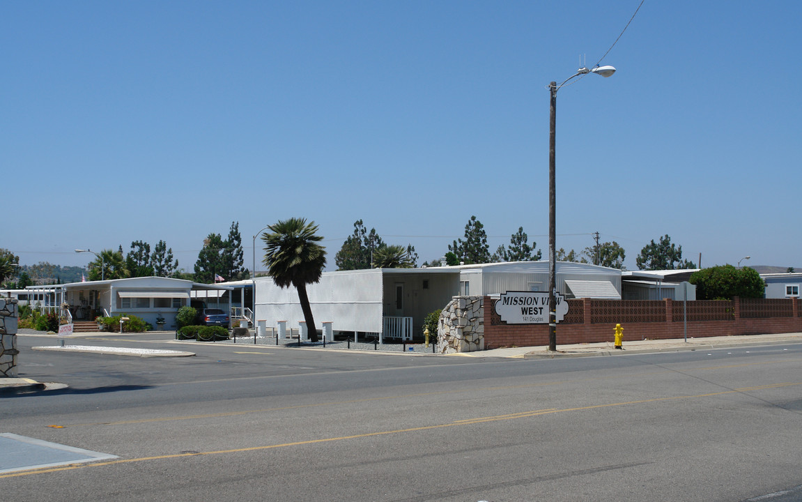 Mission View West in Oceanside, CA - Building Photo