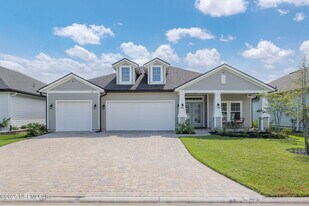 32 Trewin Cir in St. Augustine, FL - Building Photo