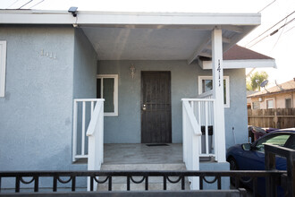 1409 Junipero Ave in Long Beach, CA - Building Photo - Building Photo