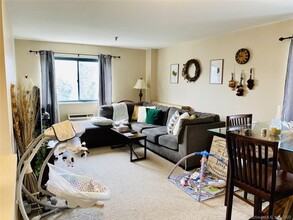51 Schuyler Ave in Stamford, CT - Building Photo - Building Photo