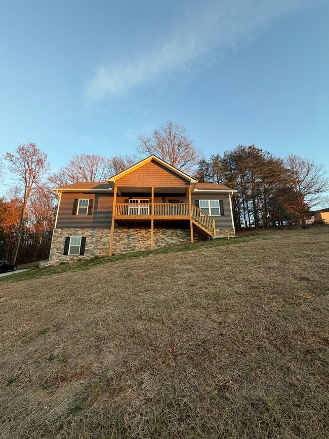 955 Oakwood Estates Dr in Lenoir City, TN - Building Photo - Building Photo
