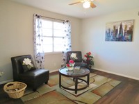 River City Garden Apartments in San Antonio, TX - Building Photo - Building Photo