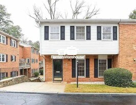 6520 Roswell Rd in Sandy Springs, GA - Building Photo