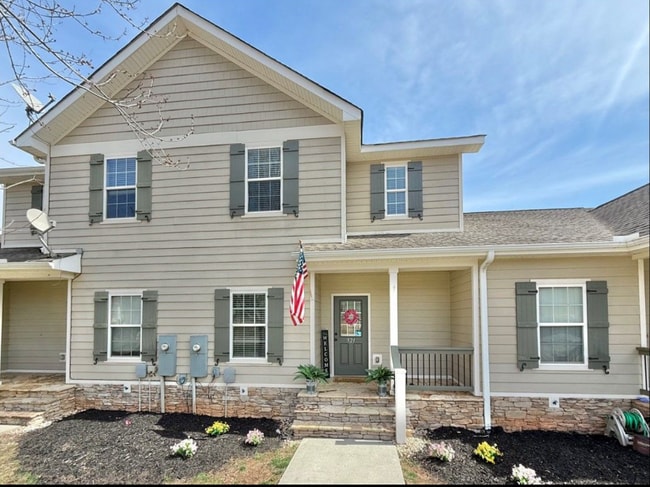 property at 521 E Perkins Creek Rd