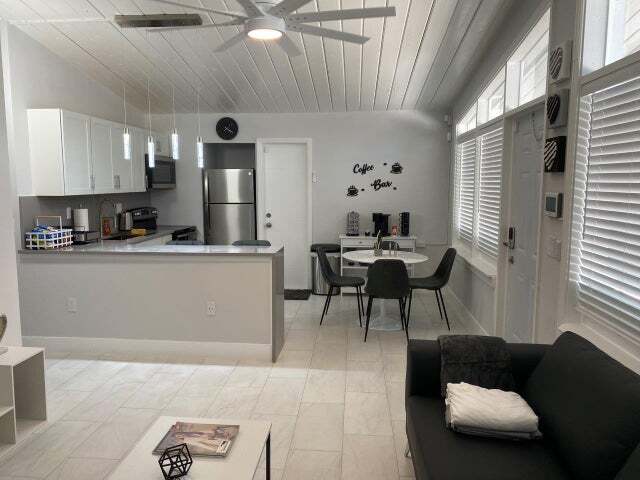 408 Hastings St in Boca Raton, FL - Building Photo - Building Photo