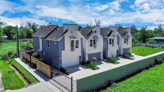 1032 Glen Ln in Houston, TX - Building Photo