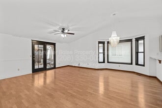 2698 E Bergeson St in Boise, ID - Building Photo - Building Photo