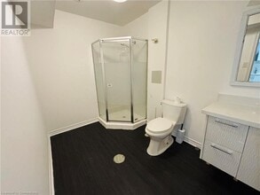 118 Jacobson Ave in St Catharines, ON - Building Photo - Building Photo