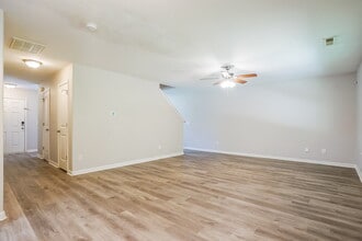 2736 Manthorp Terrace in Raleigh, NC - Building Photo - Building Photo