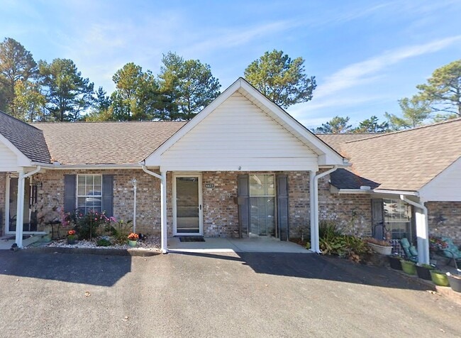 6423 Son Light Way, Unit 159-129 in Knoxville, TN - Foto de edificio - Building Photo