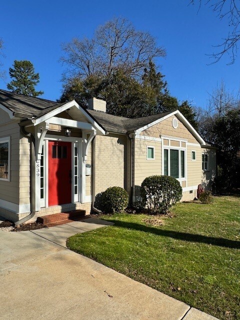 839 Mohigan St in Charlotte, NC - Building Photo