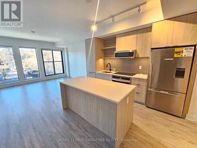 property at 185 Dunlop St E