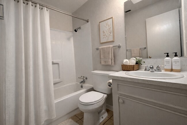 1714 Linwood Dr in Wharton, TX - Building Photo - Building Photo