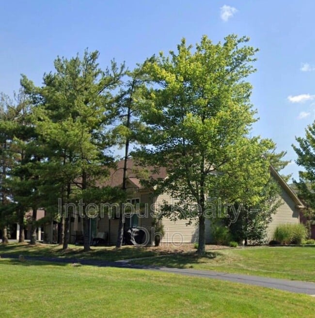 property at 794 Kentwood Dr