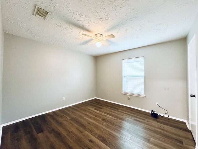 16203 Indian Mill Dr