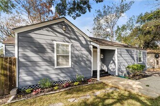 6828 Sherwood Dr in Houston, TX - Building Photo - Building Photo