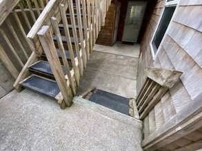 425 SE Shell Ave, Unit 3 in Depoe Bay, OR - Building Photo - Building Photo