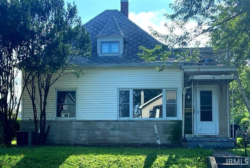 121 S 27th St in Lafayette, IN - Building Photo