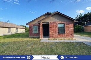 5304 Carol Ave in Fort Worth, TX - Building Photo