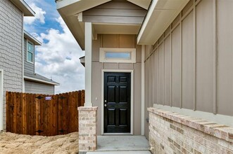 701 Fallow Dr in Venus, TX - Building Photo - Building Photo
