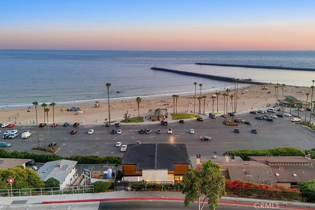 3047 Ocean Blvd in Newport Beach, CA - Building Photo - Building Photo