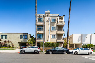 Condominiums in Los Angeles, CA - Building Photo - Building Photo