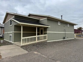 Fantastic 2-bedroom apartment in Brainerd, MN - Building Photo